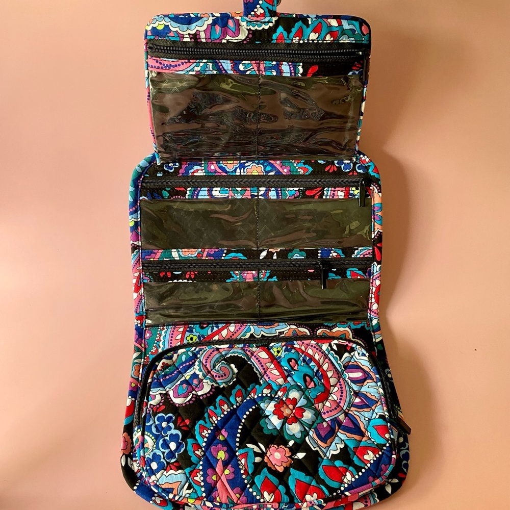 Vera Bradley hanging jewelry roll